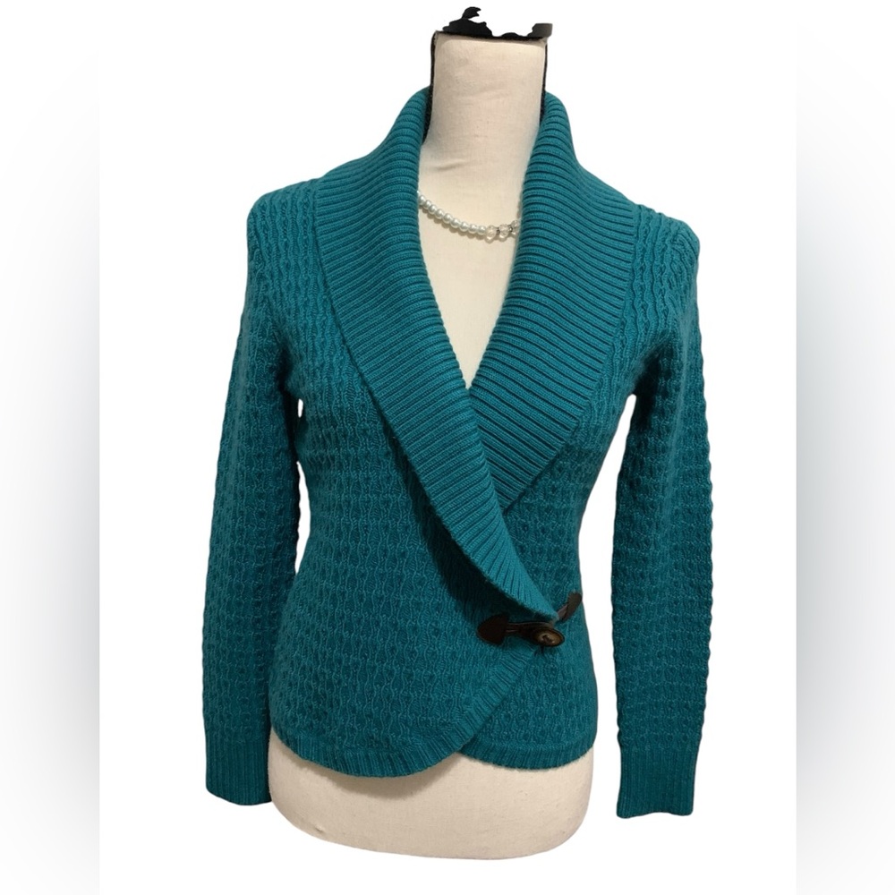 Like new The Loft emerald green sweater szMP